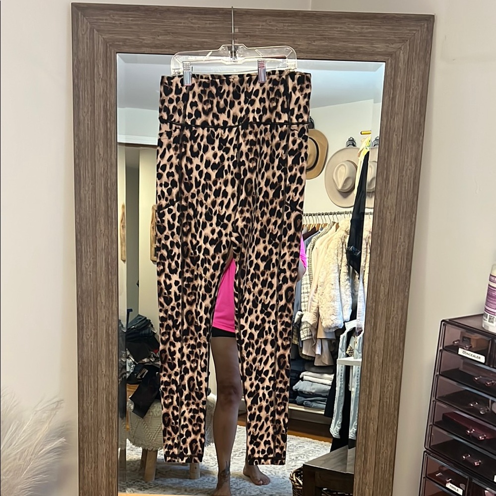 Victoria's Secret Leopard Print Leggings Brown Black